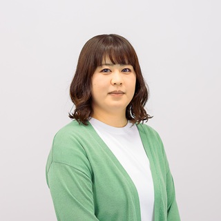 菅野　亜美　（すがの　あみ）